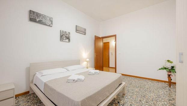 Tatiana Flat - 10 minutes to Venice - Mestre Train Station - Free Parking - Foto 4, Habitación