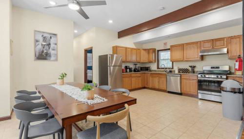 Renovated Ranch Style 6BR 4BA Duplex Beach House - Foto 4