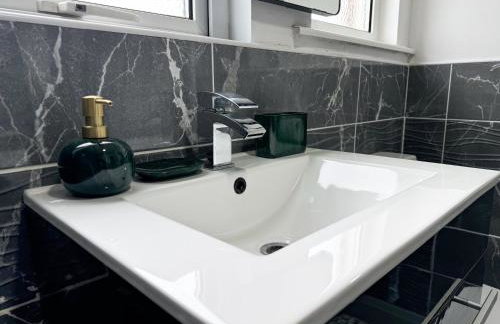 Hambledon House 4BR Entire Home - Foto 21