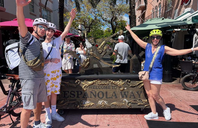 Miami Bike Hire - Photo 2