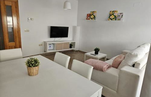 Alojamiento centrico en Hellin con garaje - Foto 9