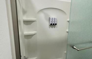 #1 - 5BR 1BA - Unit A - Private Entire Home - WiFi - Foto 11