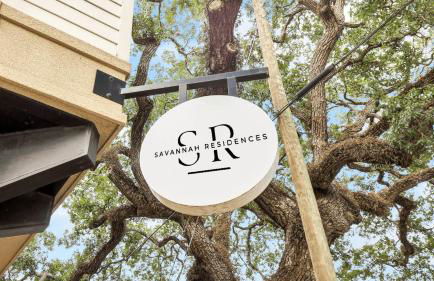 Walkable Historic District Stay 2 Units Sleeps 14 The Juliette by AvantStay - Foto 30