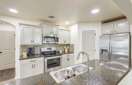 8 Mi to Fort Cavazos! Modern Home with Fire Pit - Foto 10