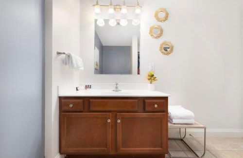 2BR loft condo in downtown Johnson City - Foto 22