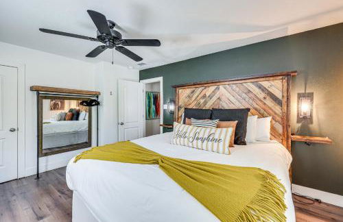 Riverfront Royal Home with Hot Tub and Fire Pits! - Foto 13