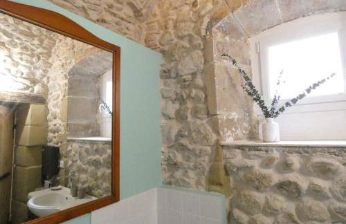 Elegant, Spacious Apartment in Historic Center of Tournon - Foto 32