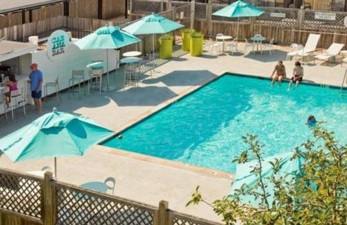 P-Town 2br Beach Beauty on the Bay. Water View! - Foto 19