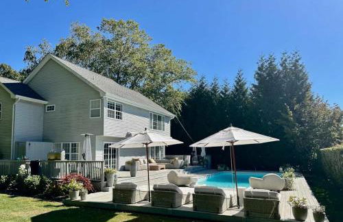 Quiet Luxury in the Heart of the Hamptons - Foto 15