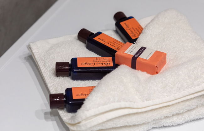 Shellter Suita Flora by Renters Prestige - Photo 17