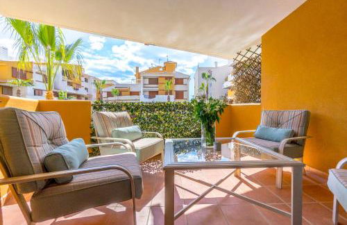 Punta Prima - Charming Spanish Apartment with South-Facing Terrace by the Sea - Foto 16