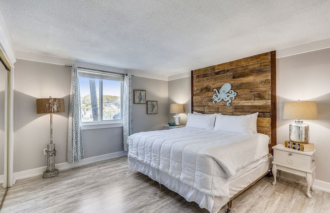 Dolphin Point 105c 2 Bedroom Condo by RedAwning - Foto 4