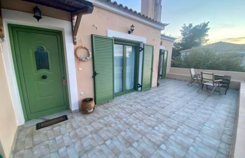 Family D 3 bedroom house with BBQ&Patio in huge estate! - Photo 6