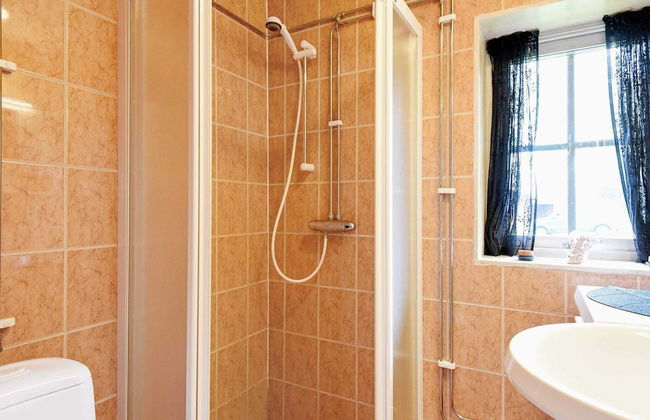 4 Person Holiday Home in Arjang - Foto 4