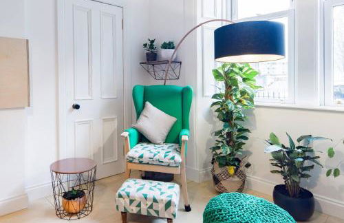 The Plywood Flat, Modern Style In A Traditional Tenement - Foto 8