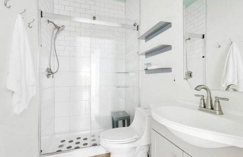 Urban Farmhouse-Sleeps 8 - Foto 15