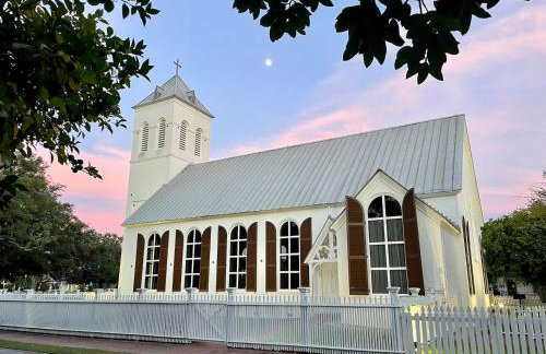 Elegance & Charm 27 Steps To Old Christ Church - Foto 11