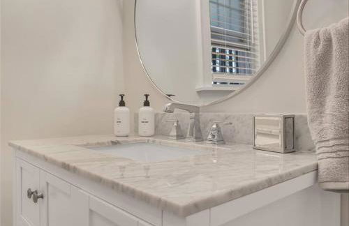 MidCentury Mod Suite, Hudson River/Mt Beacon Views - Foto 15