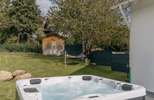 Kleeoase - Luxus Apartment- Jacuzzi - Dachterrasse - Kochinsel - kostenlose Parkplätze - See in 10 min - Foto 43