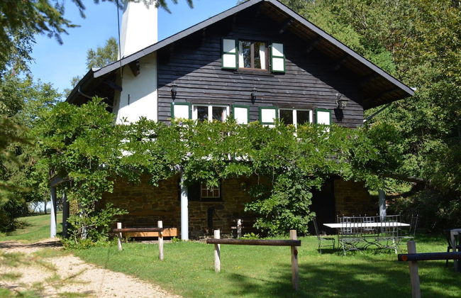 Luxury Pet Friendly Chalet in Bièvre near Forest - Foto 1