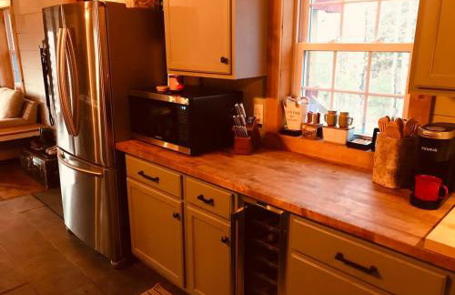 The Birches Cabin, at home in the woods! - Foto 12