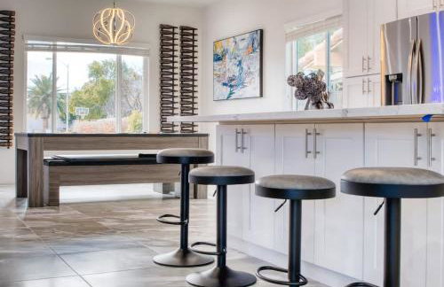 VEGAS OASIS CLOSE 2 STRIP! Private Hot tub & Heated Pool - Foto 35