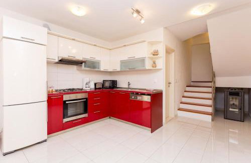 Villa Josip near Omiš , private pool - Photo 13