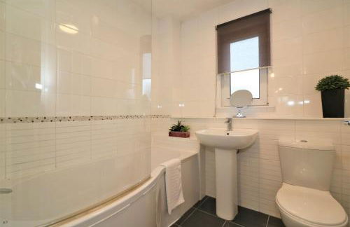 Signature - Angus House Glasgow - Photo 66