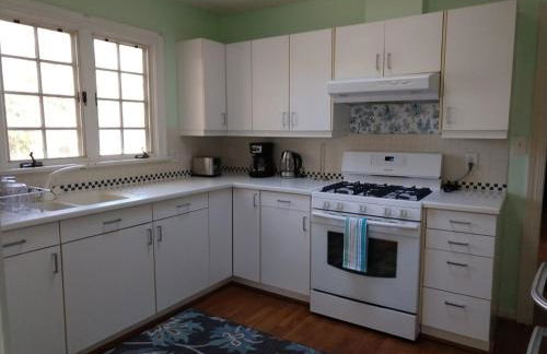 Charming Classic Cottage 2Br - Foto 9