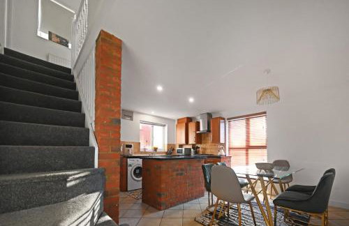 4Bed House MK - Foto 1