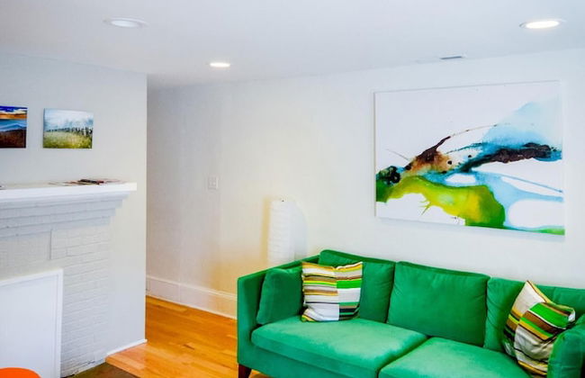 Downton Annie Apartment Four 2 BD 1BA Parking - Foto 37