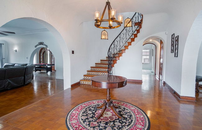 Splash Into Vacation 6BR Home w/ Pool & Waterslide - Foto 44