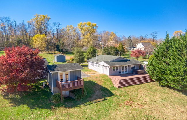 New River 3BR - Fishing, Kayaking, Hot tub, VT Game Weekends - Photo 51
