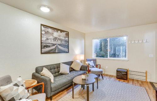 Airy Fortuna Apartment with Deck! - Foto 7