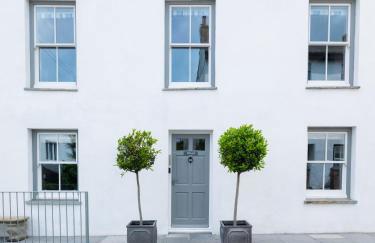 Georgian Apartment with Courtyard in Boscastle - Ideal for Couples and Families - Foto 1