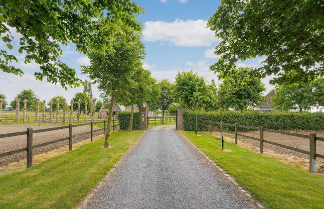 Cozy Tent Lodge in Pittem With Veranda,barbecue - Photo 2