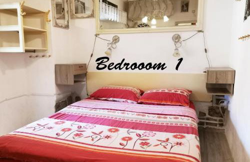 Apartment Alena with terrace and garden Center Jelsa - Photo 9