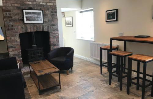 Bettws Hall Accommodation - Photo 14