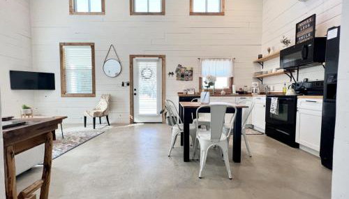 Hummingbird Haus - Hill country views on 20 acres with firepit - Foto 2