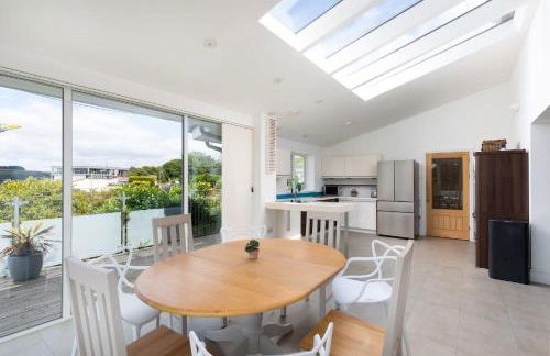 Spacious House nr Castle Beach Parking & Sauna - Foto 11