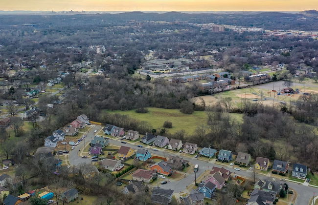 Madison Manor - Foto 22