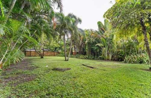 Spacious 5BR Home with Pool, Near Downtown & Beach - Foto 12