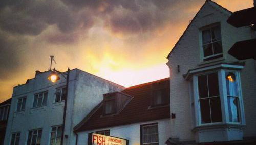 Architect designed spacious five bed house by sea - Foto 3