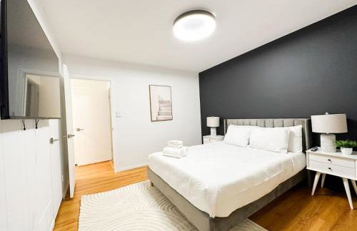 6BR Pool Escape for Friends and Family - LOU1 - BUR - Foto 35