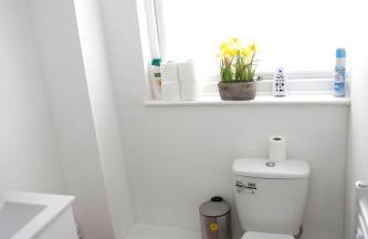 PrimeLuxe Stays - Modern 1BR Apartment with Private Garden Sleeps 4 Near ExCeL and London City Airport - Photo 18