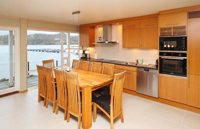 12 Person Holiday Home in Jelsa - Foto 8