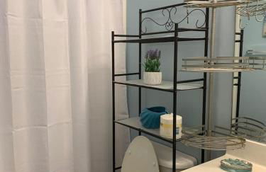 Lovely two-story house with spacious backyard - Foto 25