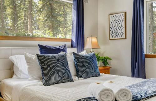 Pinetop Cabin Hot Tub BBQ Arcade Scenic Escape - Foto 26