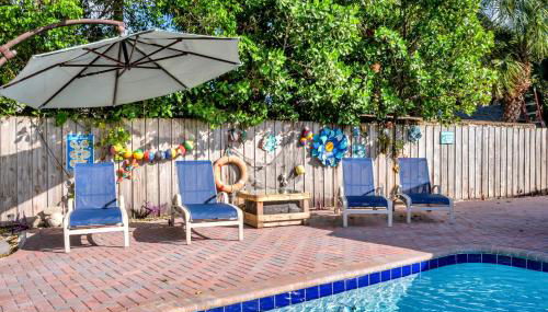 4 bd Near beach spacious solar heated pool waterfront home - Photo 4