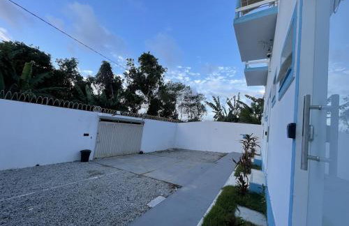 Apartamento 01 · 1Km Bus Station/2.5Km Airport/Air Cooler - Foto 12